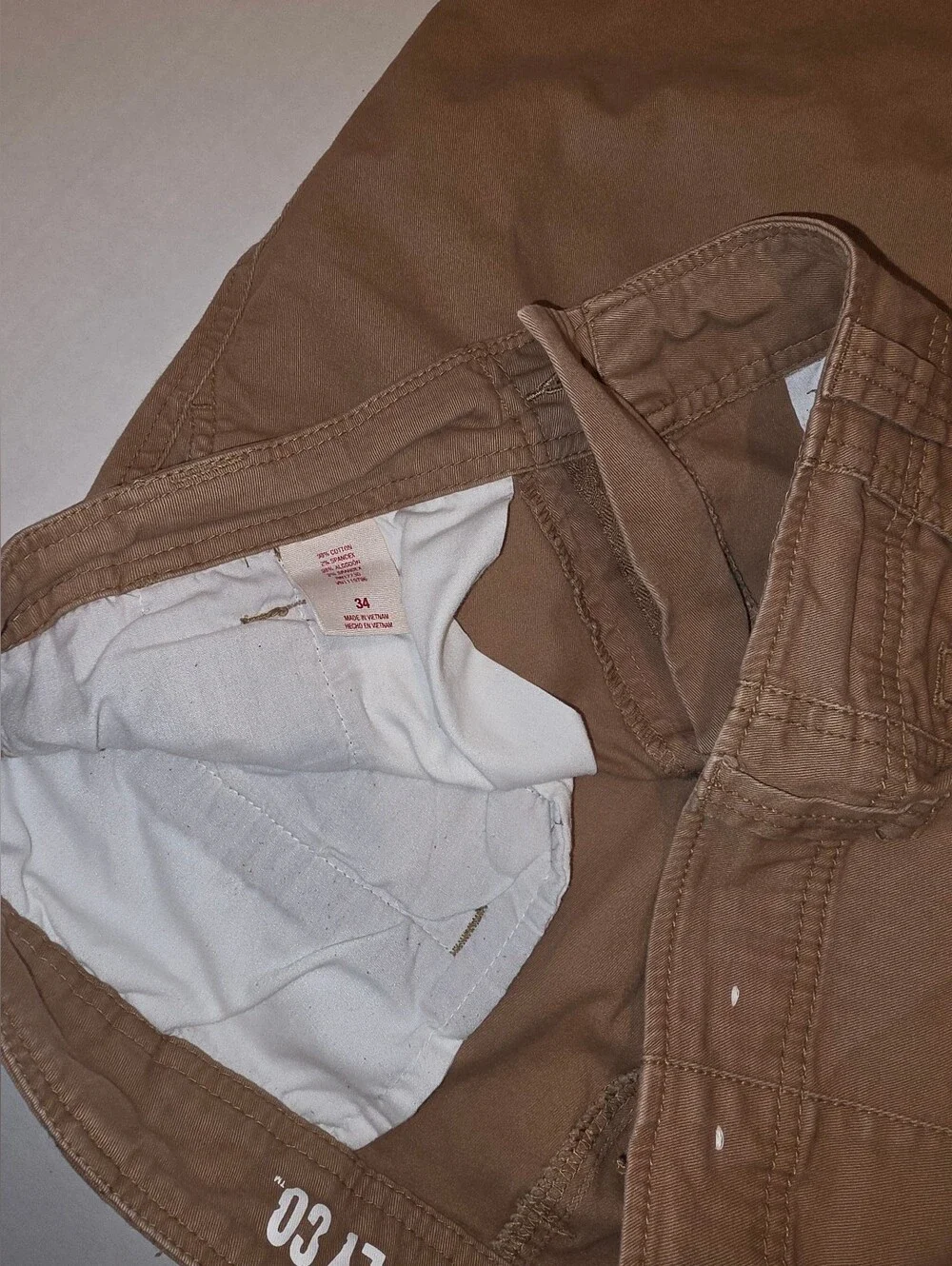 Mossimo Supply Co. Men's Tan Flat-Front Shorts Sz 34